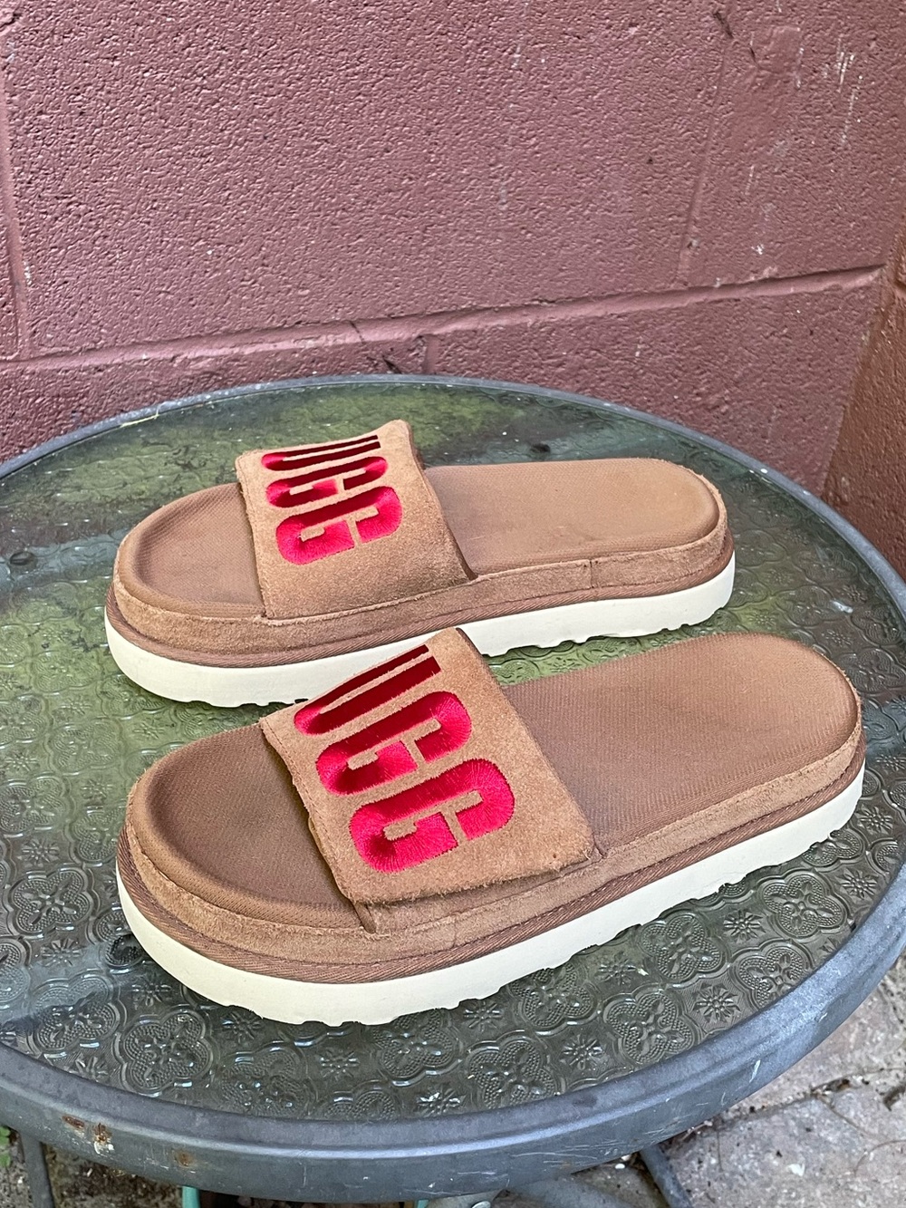 UGG Laton Chunky Platform Suede Logo Slide Slippers Size 9 Woman’s